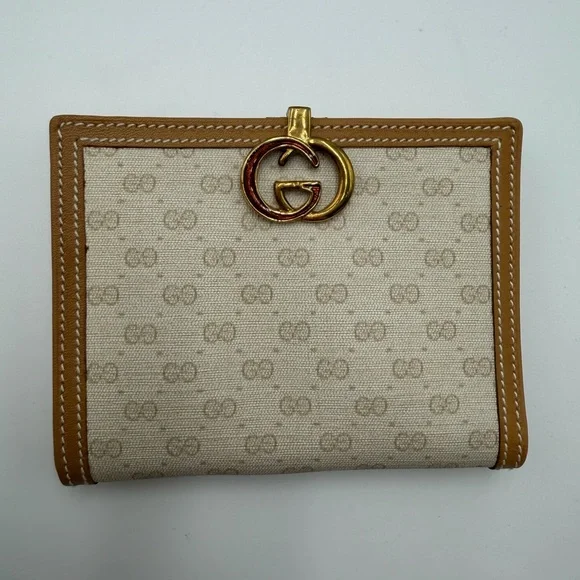Gucci Beige Canvas Wallet with Tan Leather Trim and Gold Logo - Picture 3 of 8